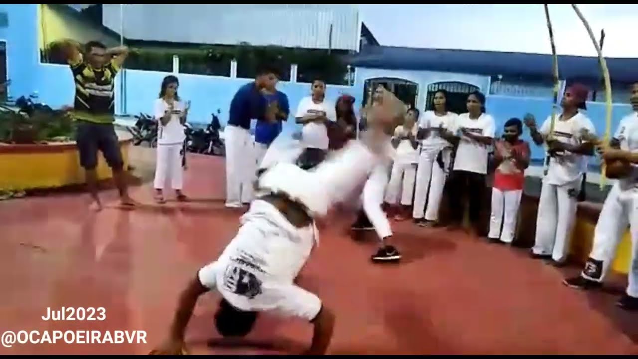Boa Vista do Ramos/Am roda de capoeira na praça S Sebastião 