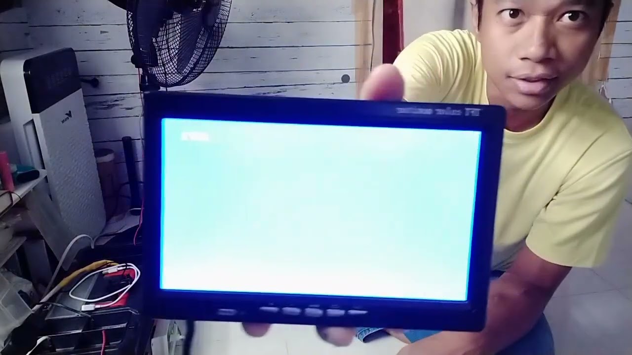 7inch TFT Tv monitor pure 12volts with tv plus,12 volts power no inverter!