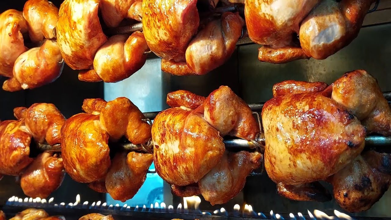 أطيب فروج مشوي على الأصول من مطعم king chicken في برج حمود.