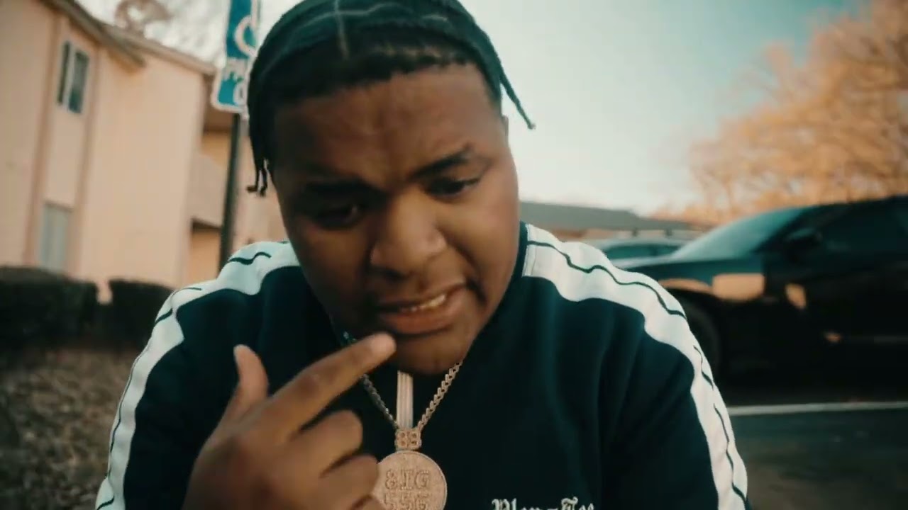 8ig556-Me & Twin(official music video)