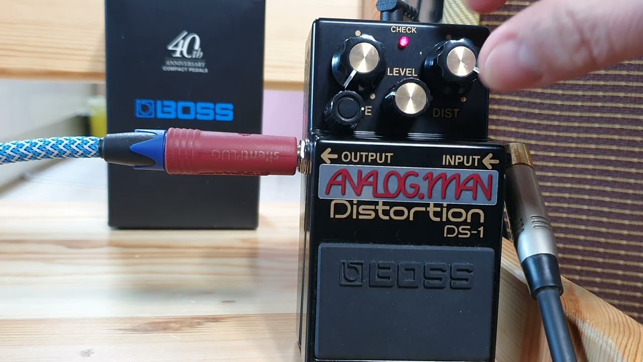 BOSS Ds-1 40th anniversary Analogman MOD Pedal + Fender Guitar + Van Zandt 60s Pickups + Fender Amp
