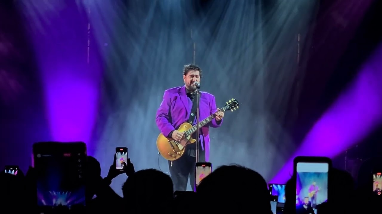 Antonio Orozco - Estoy Hecho De Pedacitos De Ti - Sevilla - Plaza España - SantalucíaMusic(17/11/23)