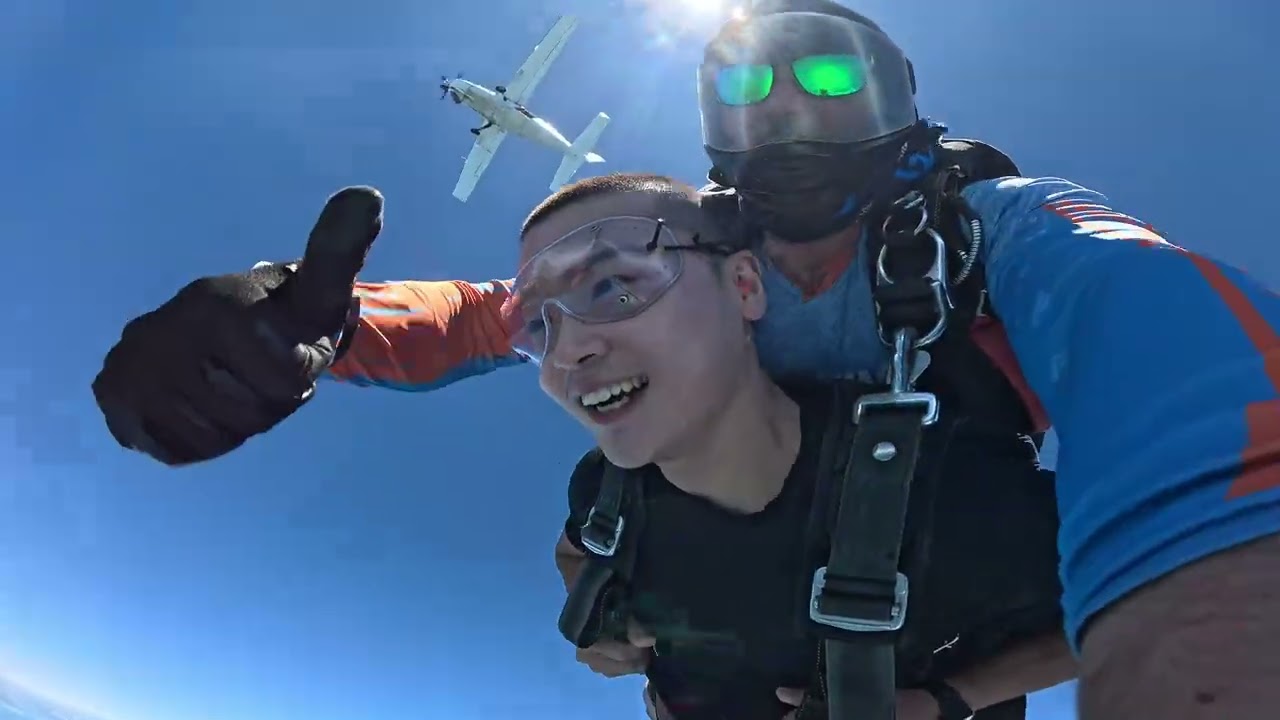 스카이 다이빙 In Rottnest Island