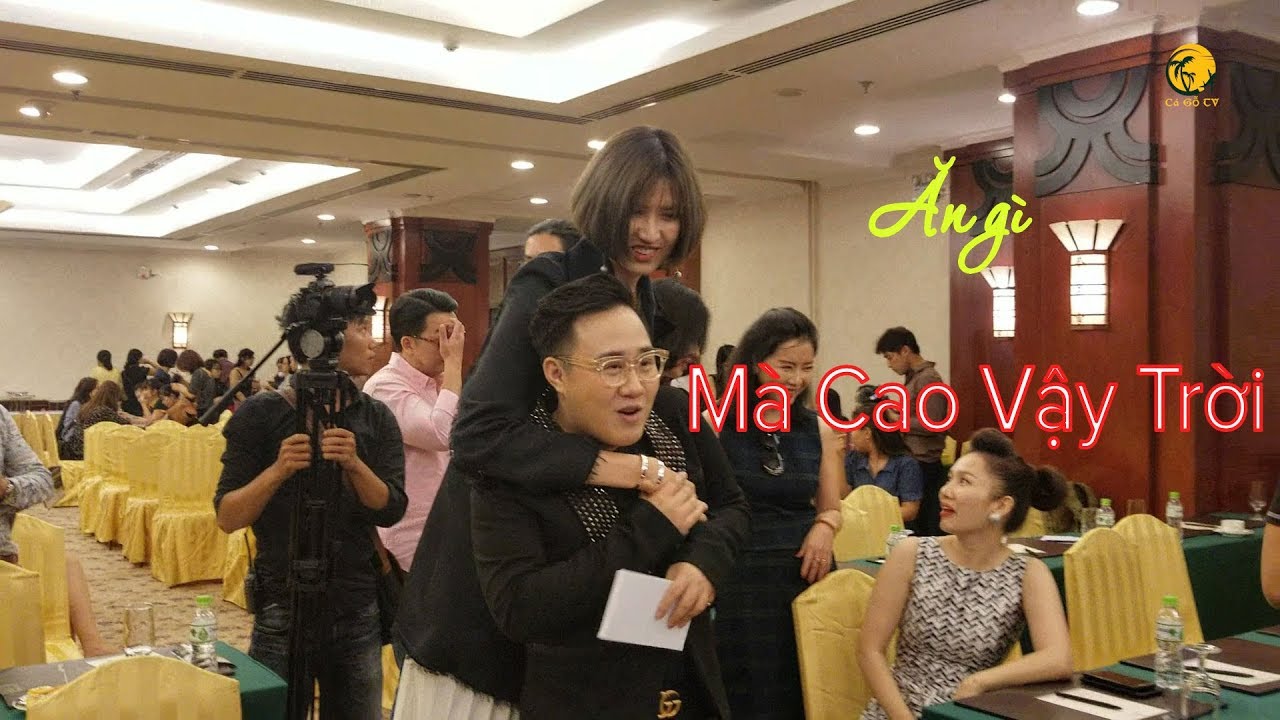 Trung Quân idol bị Hồng Xuân Next Top Model dìm hàng thê thảm