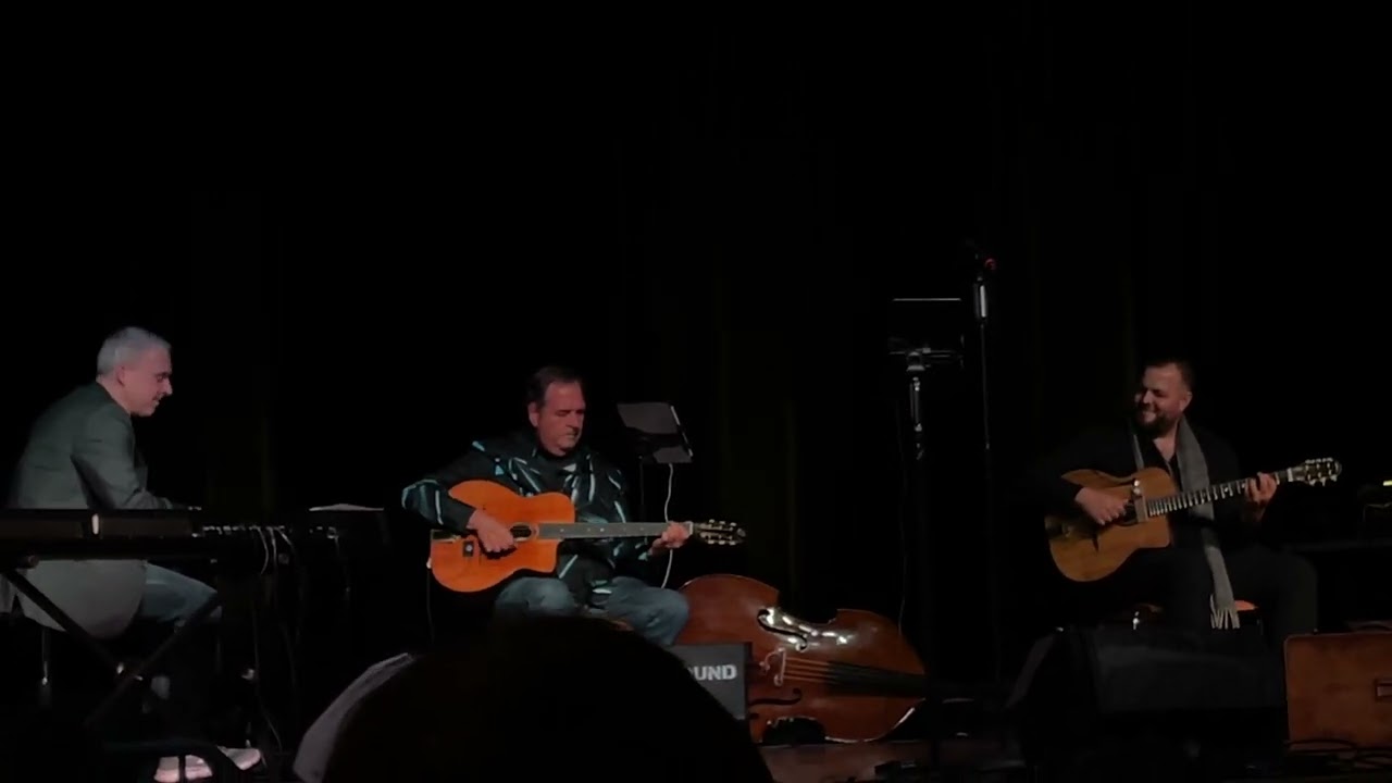 Smile On - Brady Winterstein Live Diebling 2025