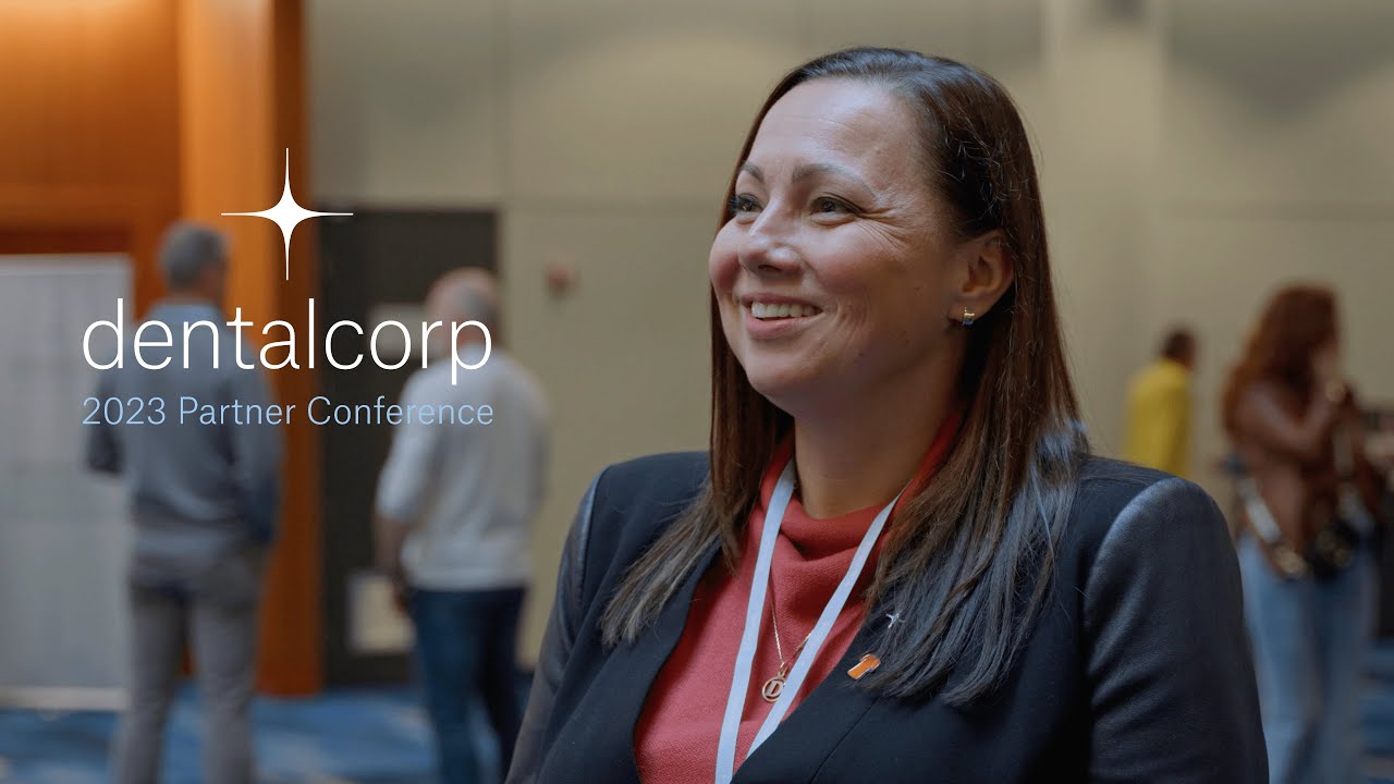 dentalcorp / 