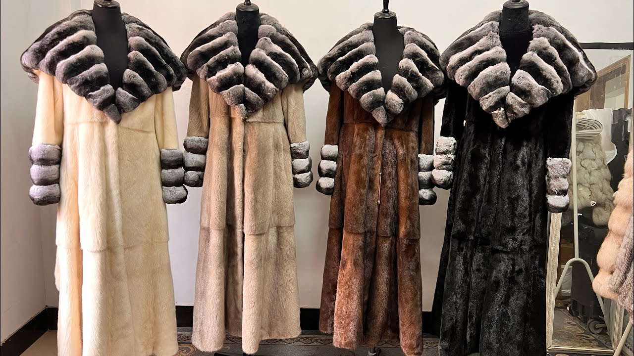 Luxury mink fur coat with the huge Chinchilla fur Collar / hat / sleeves cuffs. 
