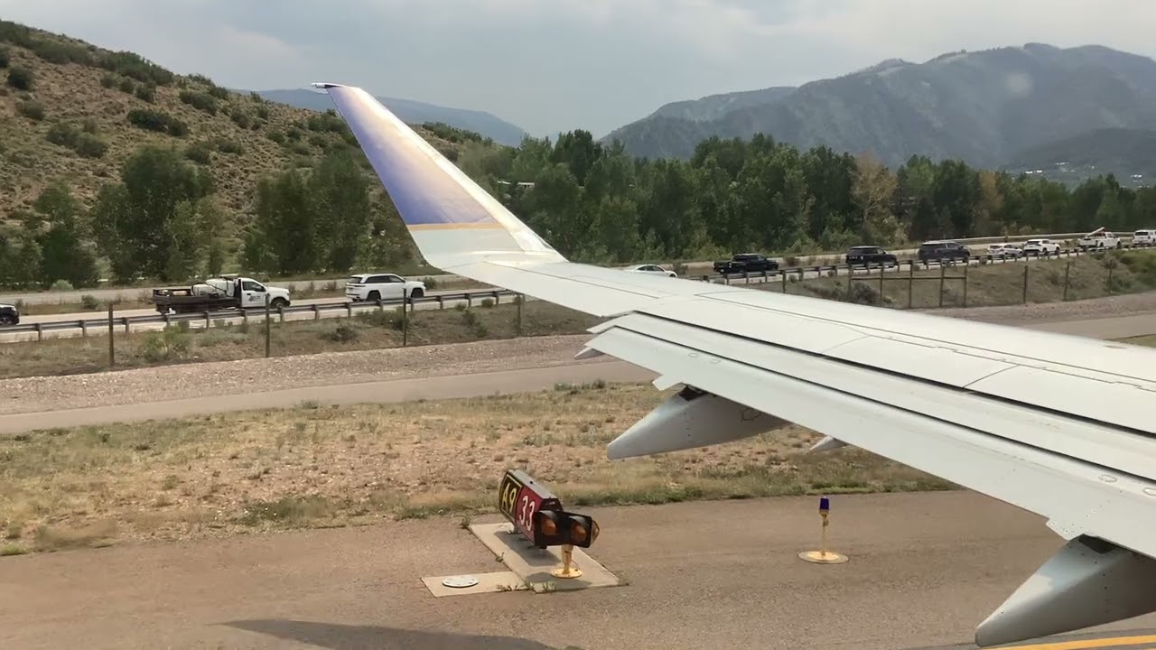 Taking off in aspen, co (embraer 175)