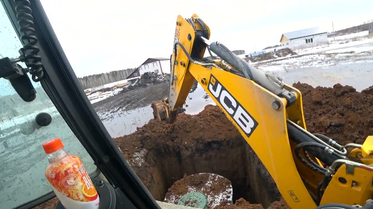 Копаю канализацию. Рабочие будни. Экскаватор погрузчик JCB 3CX