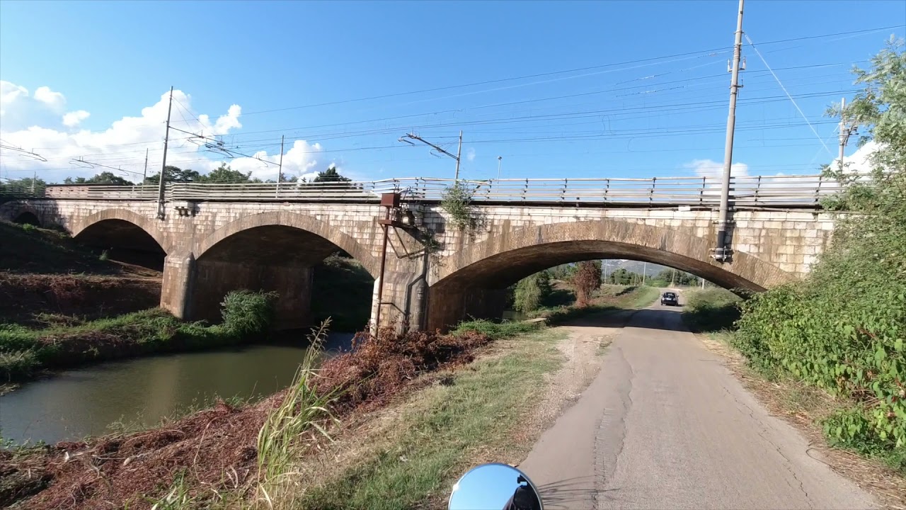 L'argine del fiume Amaseno - L'Agro Pontino in vespa #3