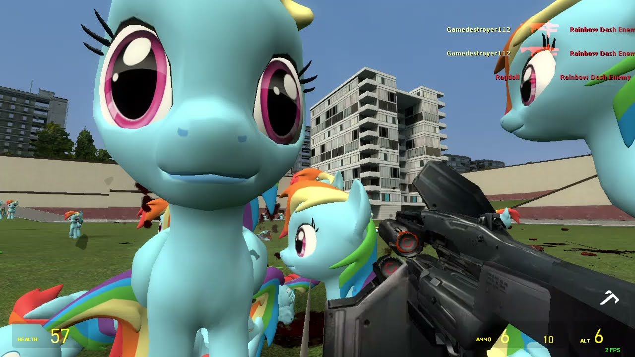 Stress testing gmod on a low end laptop with PONIES!