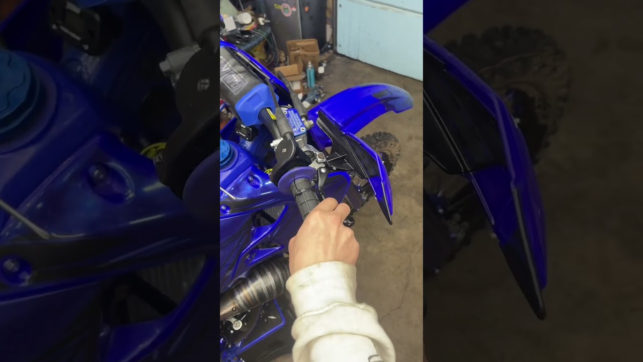 Let&rsquo;s try to bleed the Yz125&rsquo;s front brakes! 😏🙏 Spoiler.. I&rsquo;m lost