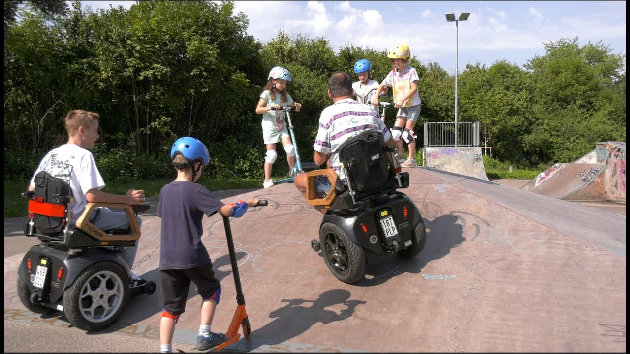 Neu Rollstuhl Test Rehacare 2023