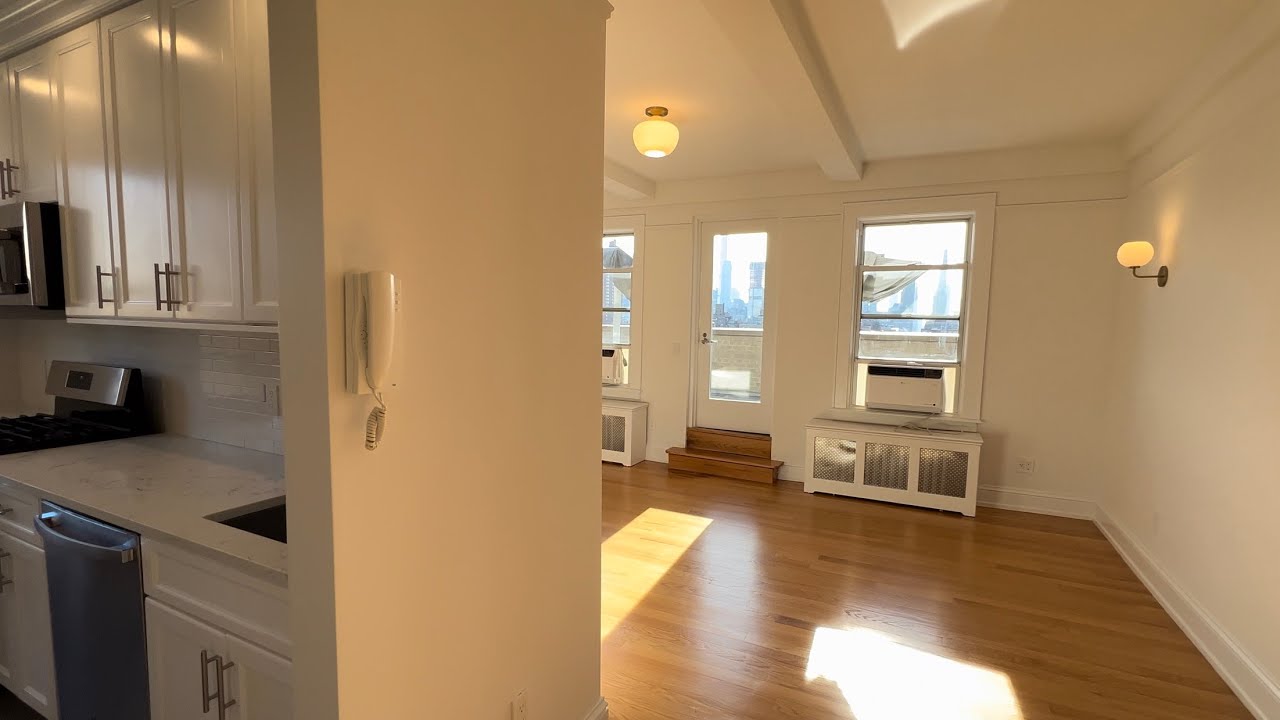 520 Amsterdam (201w 85th) PHA