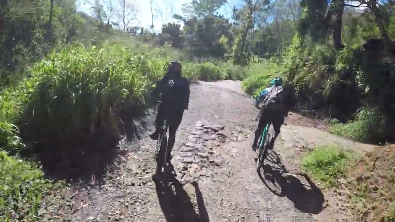 MTbros: Maru Kanda 2.0 - Mountain Biking from Kaduwela to Labugama