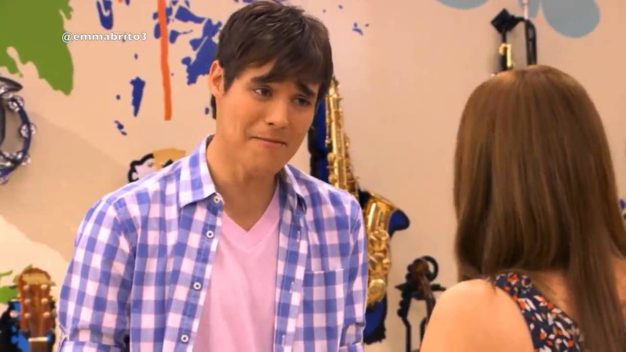 Violetta 1 - Violetta y León descubren que soñaron la misma canción (01x73-74)