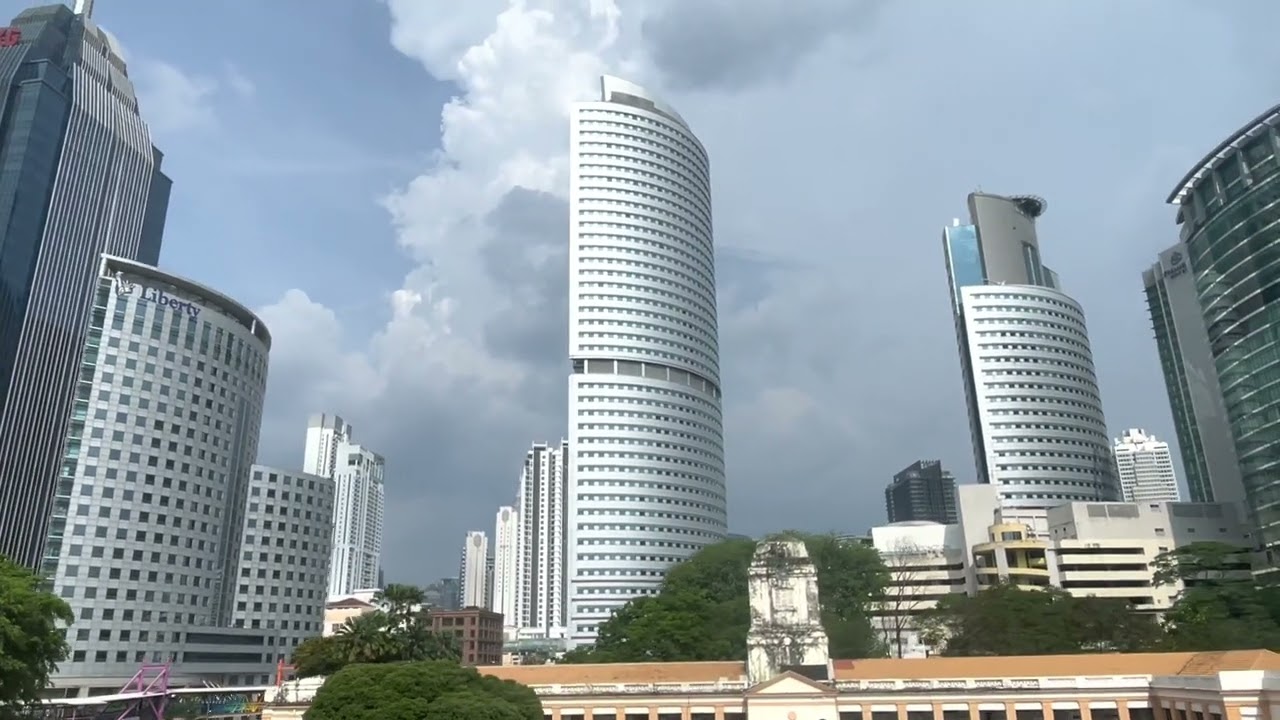 PWTC to Masjid Jamek LRT Ride at Evening | RapidKL LRT | Kuala Lumpur | Malaysia