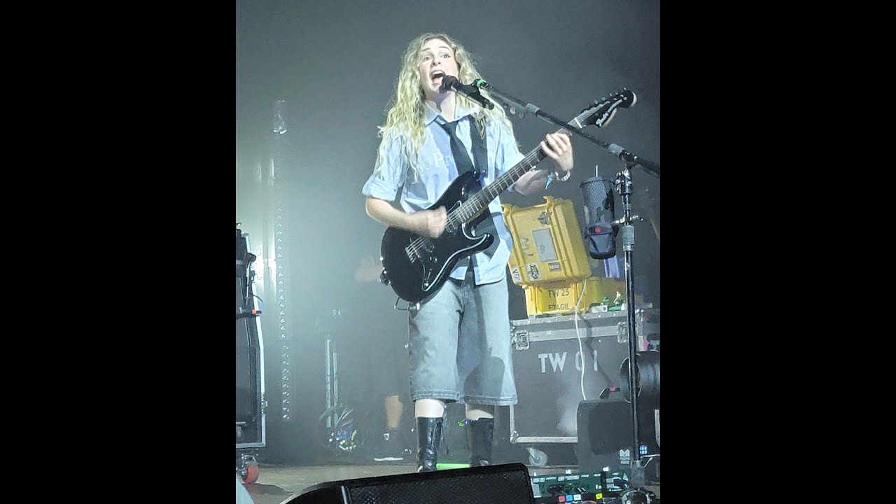 The Warning-Dany pays tribute to Ozzy & Sharks-Front Row @The Filmore Minneapolis MN 7/23/25