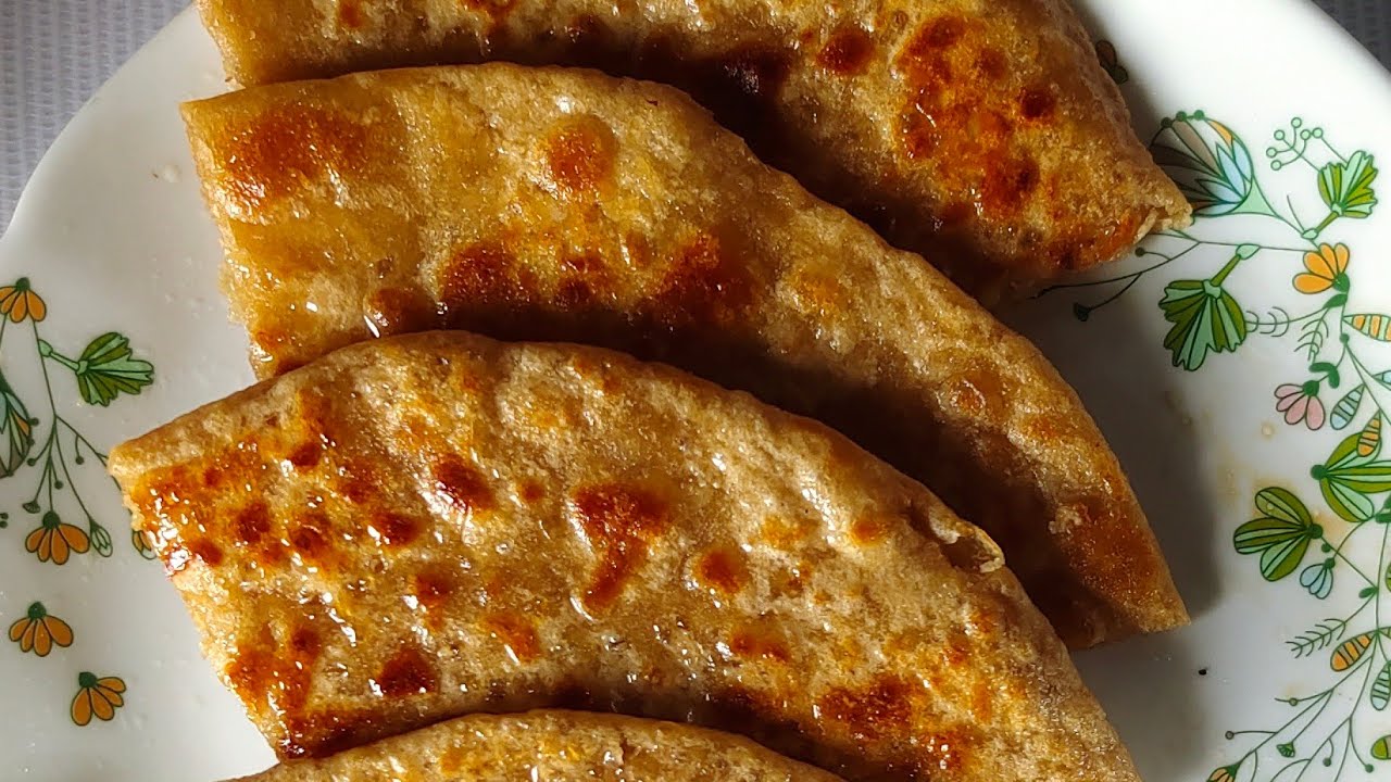 spicy aloo paratha recipe! Desi style aloo paratha #shorts #ytshort #youtubeshorts