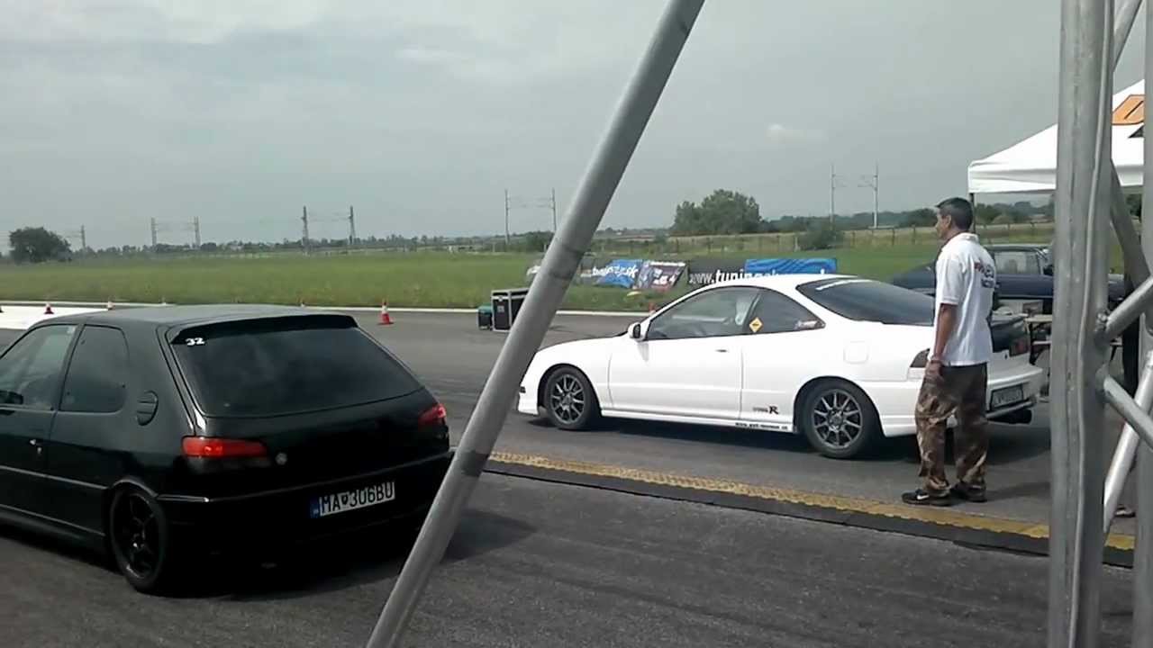 Honda Integra vs. Peugeot 306 S16