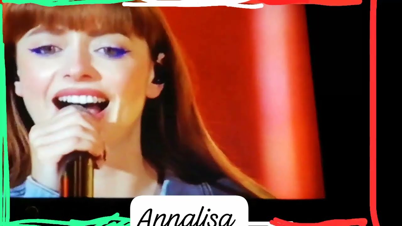 Sinceramente.  Annalisa a Piacenza Piazza Cavalli