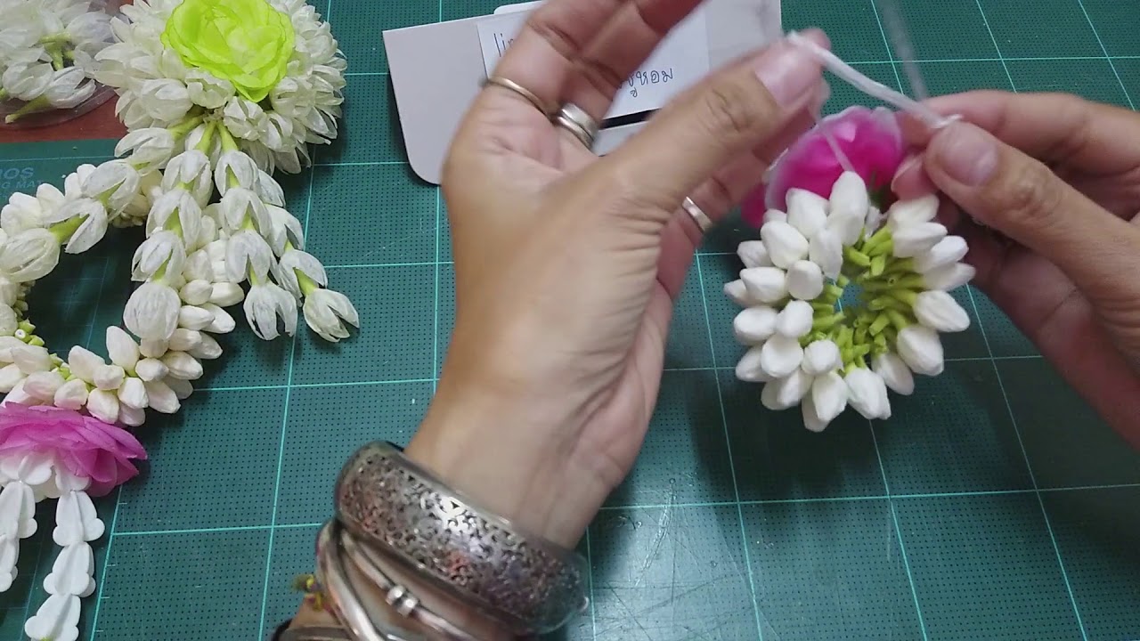 พวงมาลัยแขวนหน้ารถ(มะลิทิชชู่หอม):petpardit