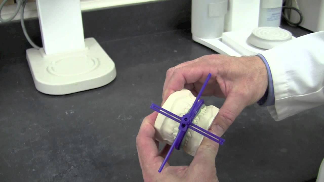 Estethic CrossRef in the Dental Laboratory