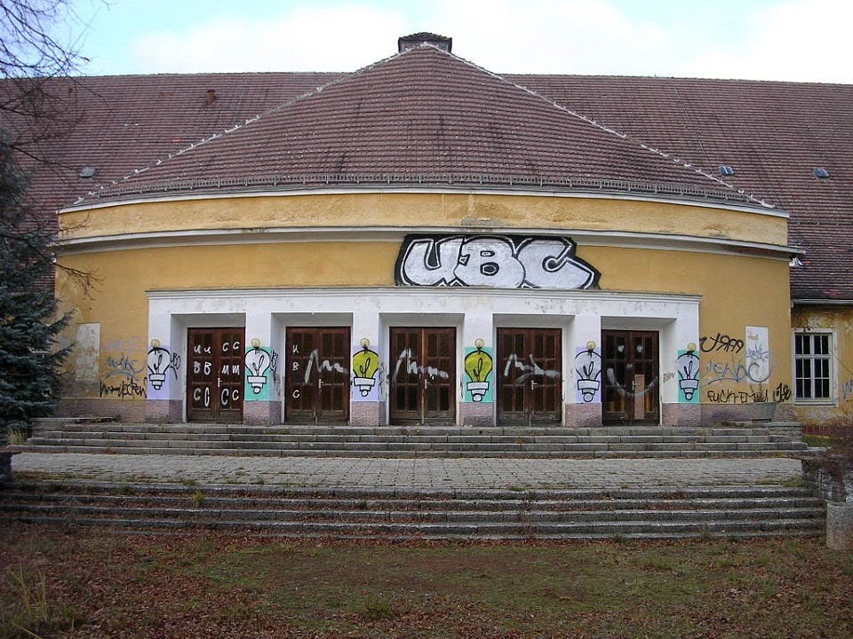 Вюнсдорф. Дом Офицеров. Апрель, 2014 год.