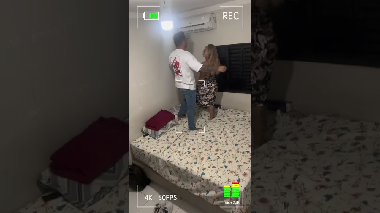 Esposa leva aluno para tiras dúvidas 