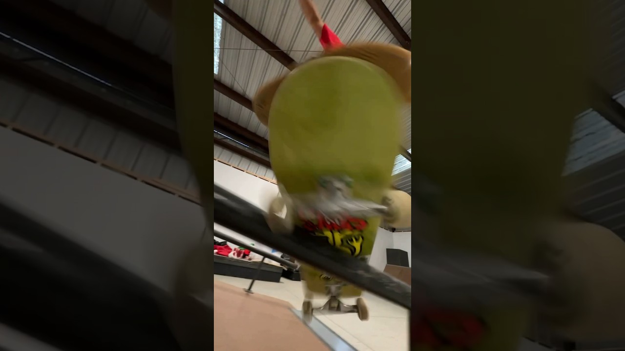 Name this trick w/ Maxso #skateboarding #skatetrick