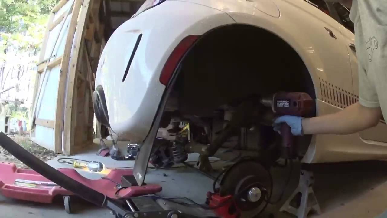 Rear Springs and shocks on a Fiat 500