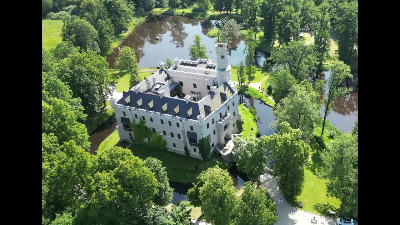 4K #Karpniki zamek z drona #dji #drone #travel
