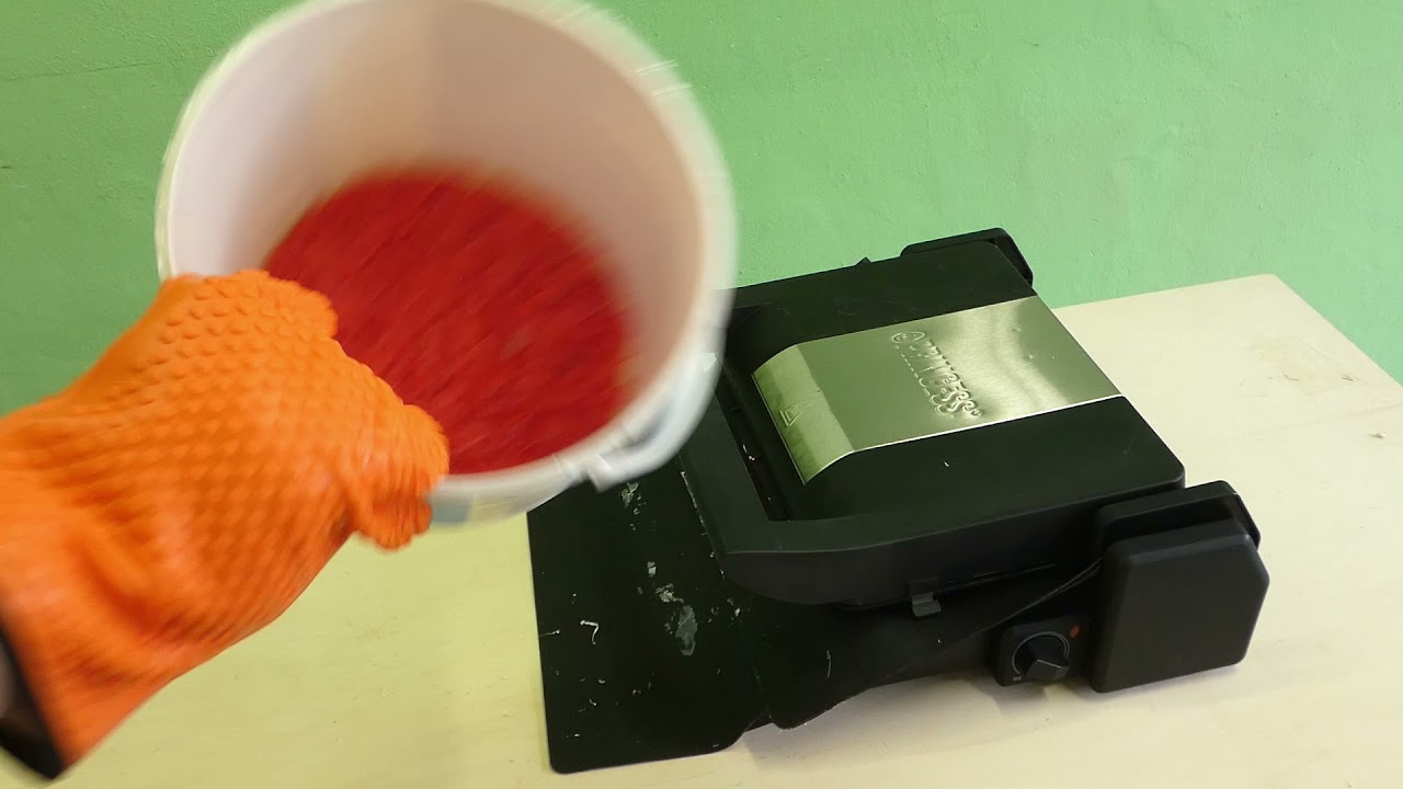 Un modo semplice per fondere la Plastica in casa...
