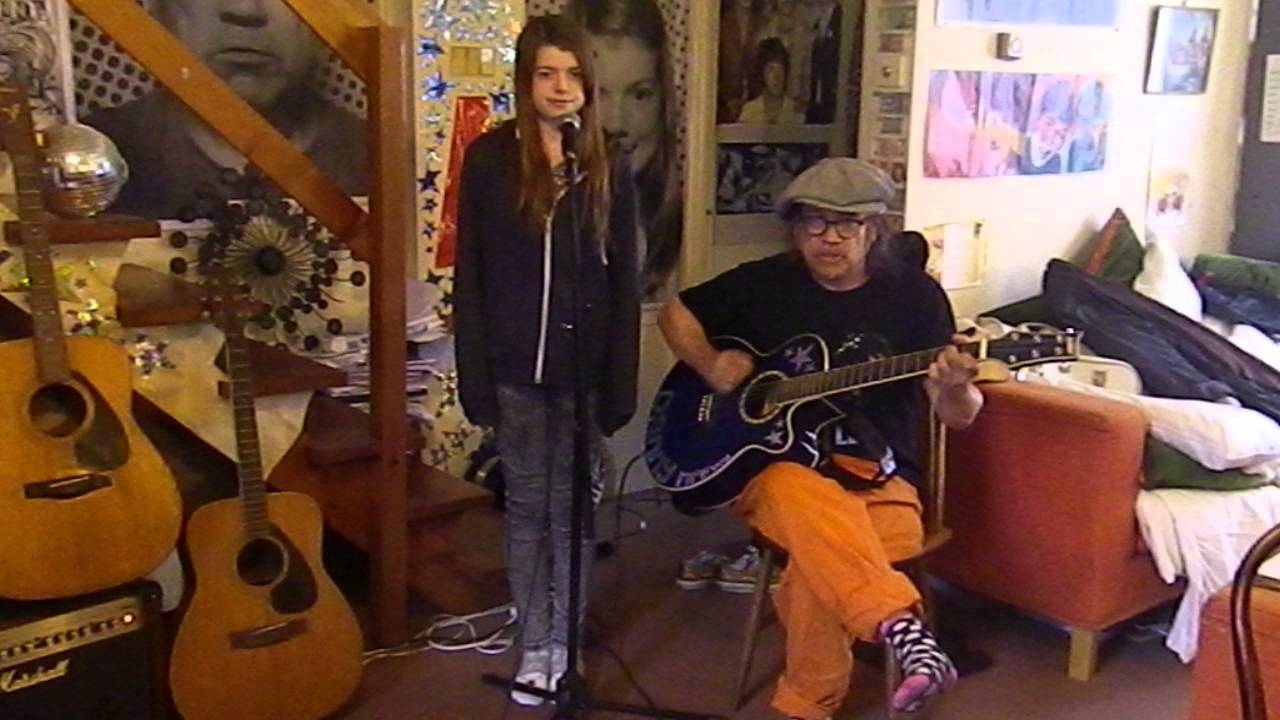Johnny Wakelin - In Zaire - Acoustic Cover - Danny McEvoy & Jazzy