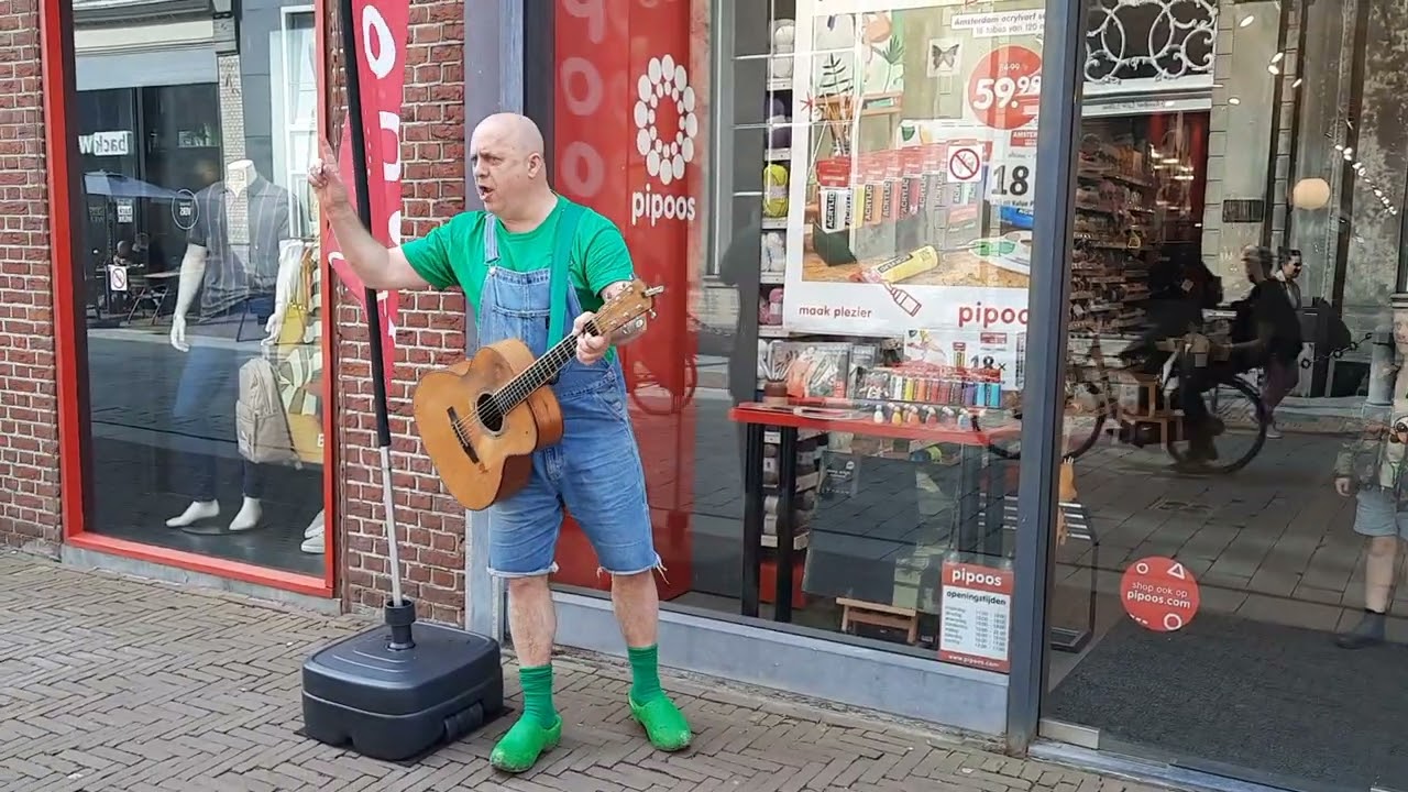 Bertje Doperwtje Zwart bij Pipoos