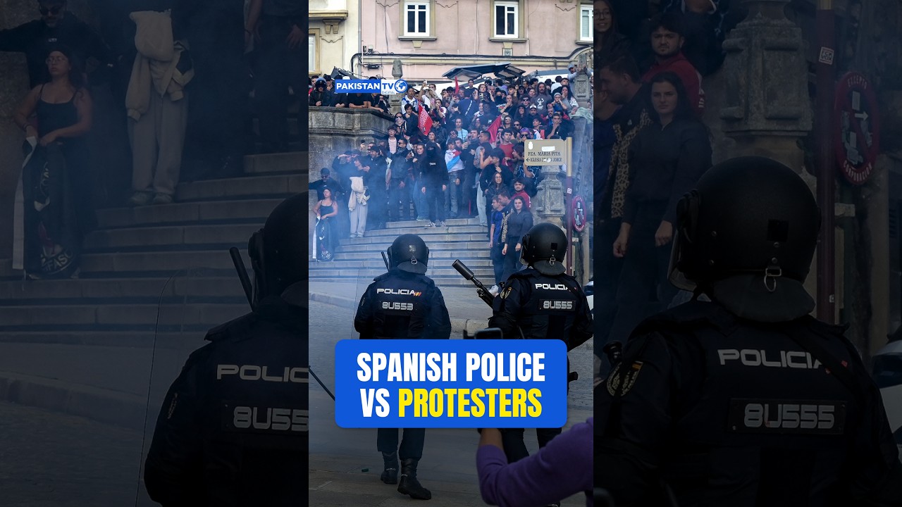 Spanish police clash with anti-fascist protesters