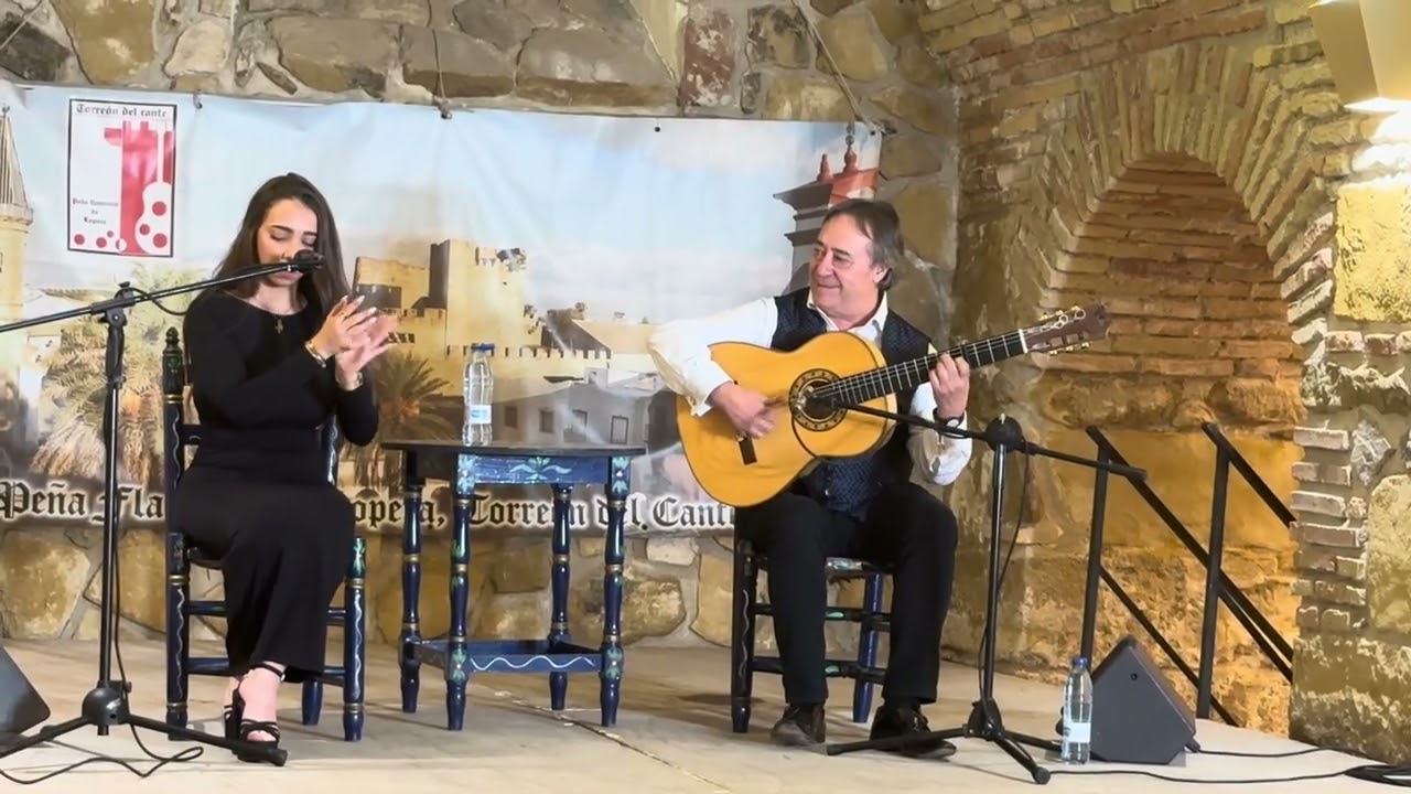 Actuación de Julia Moreno “La Debla” en Lopera.