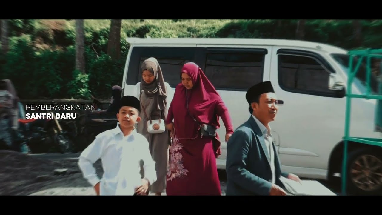 TERHARU!!! Keikhlasan Orang Tua Mengantar Anaknya Berangkat Ke Ponpes Darul Hikmah Kyai Abdan