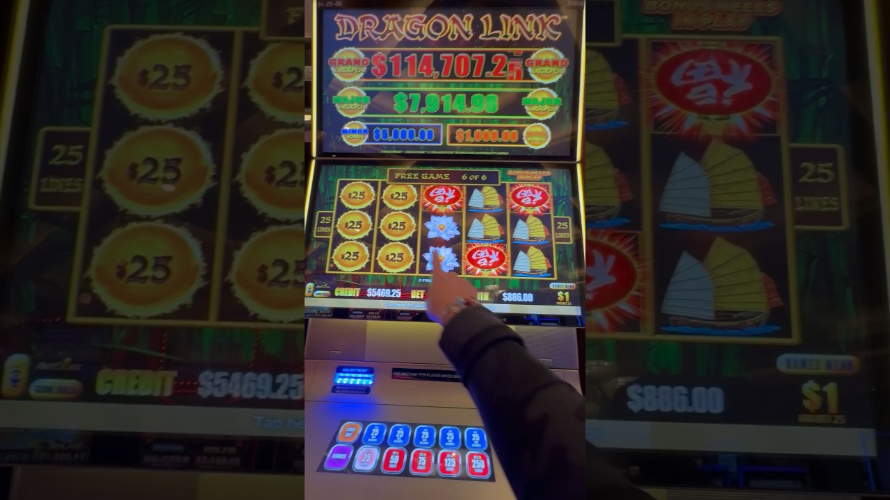 🎉$25 BET RARE RETRIGGER ON DRAGON LINK SLOT Click arrow for full video link  #jackpot #slot #casino