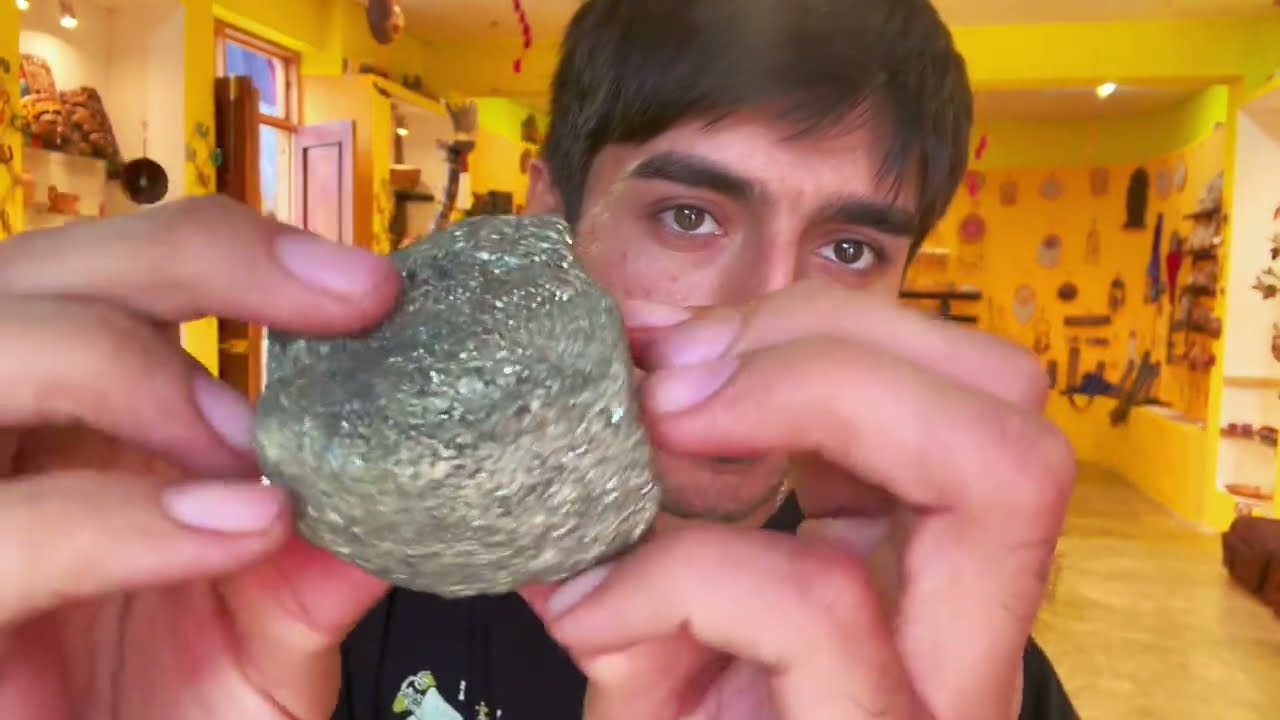 ASMR en mi Tienda de Artesanías (cuarzos, piel, madera, plumas …) cosquilleo intenso 😮‍💨