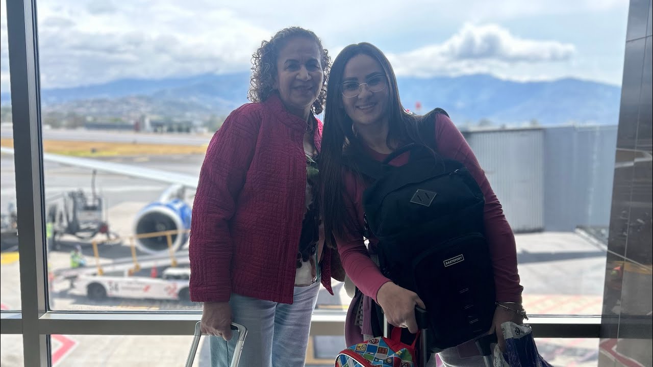 Abuela first time back to CR after 28 years 🇨🇷 
