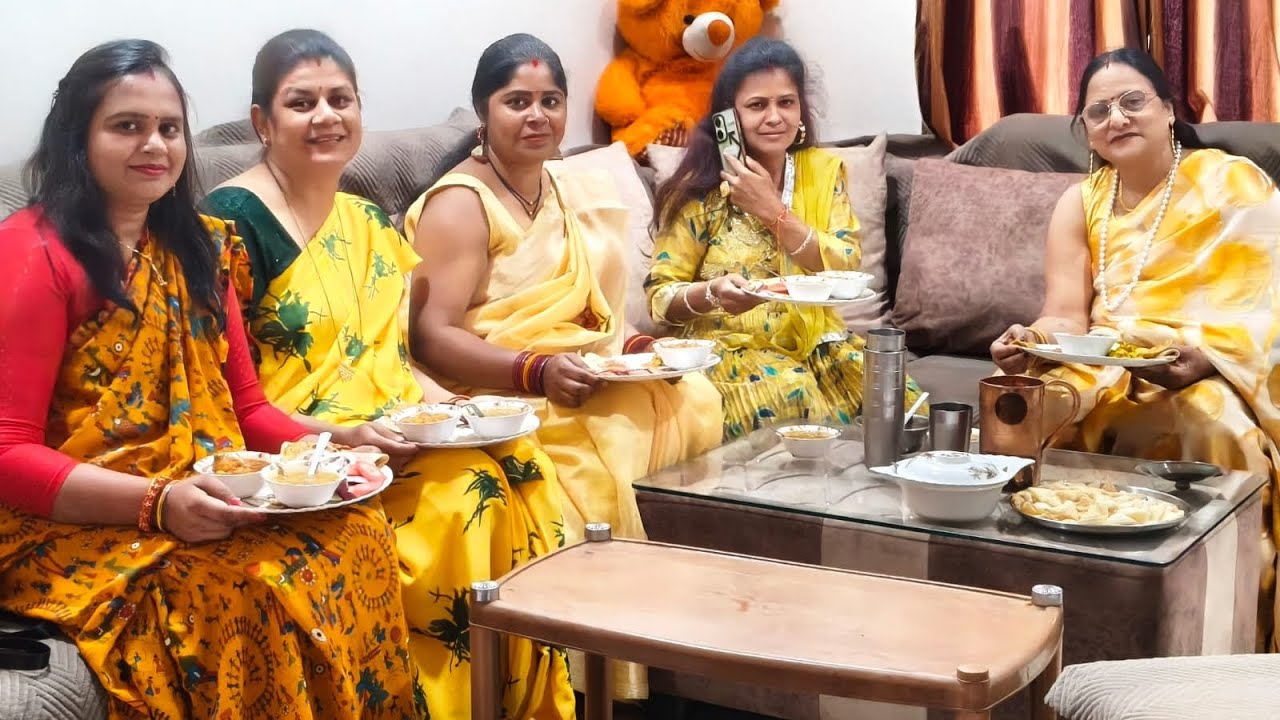 कैसे रही हमारी kitty party. 🥻🥻🎊🎊🎊🎊🎊