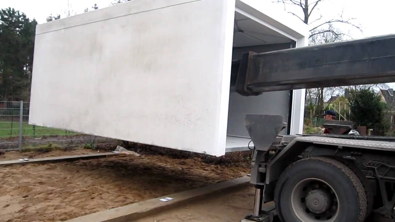 Kommt 'ne Garage geflogen ...
