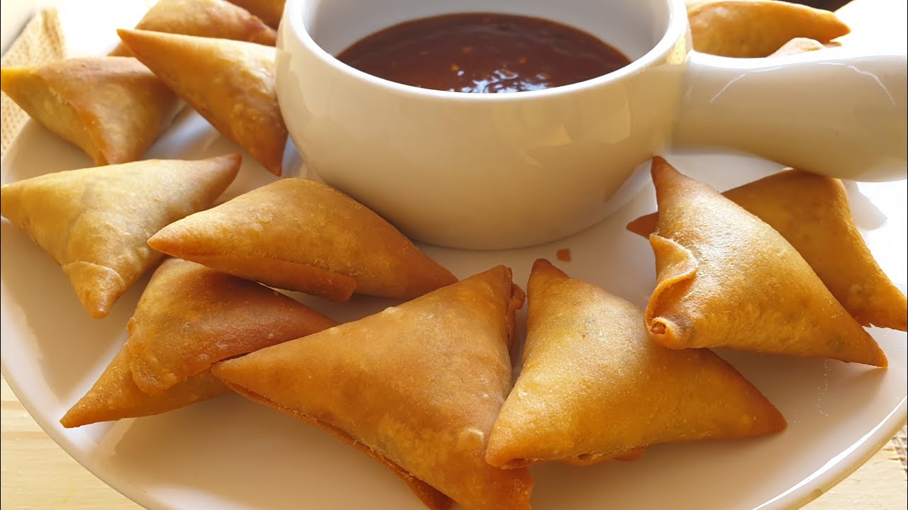 How To Make Triangle Onion Samosas.A Perfect Recipe for Beginners.A Detailed Tutorial