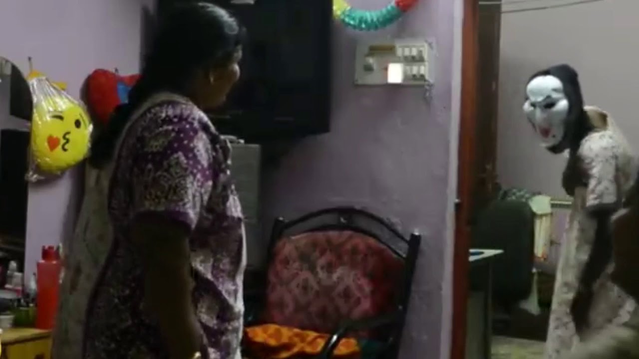 ghost prank mom Akka | நைட்டி போட்ட பேய் | fun boy Arun