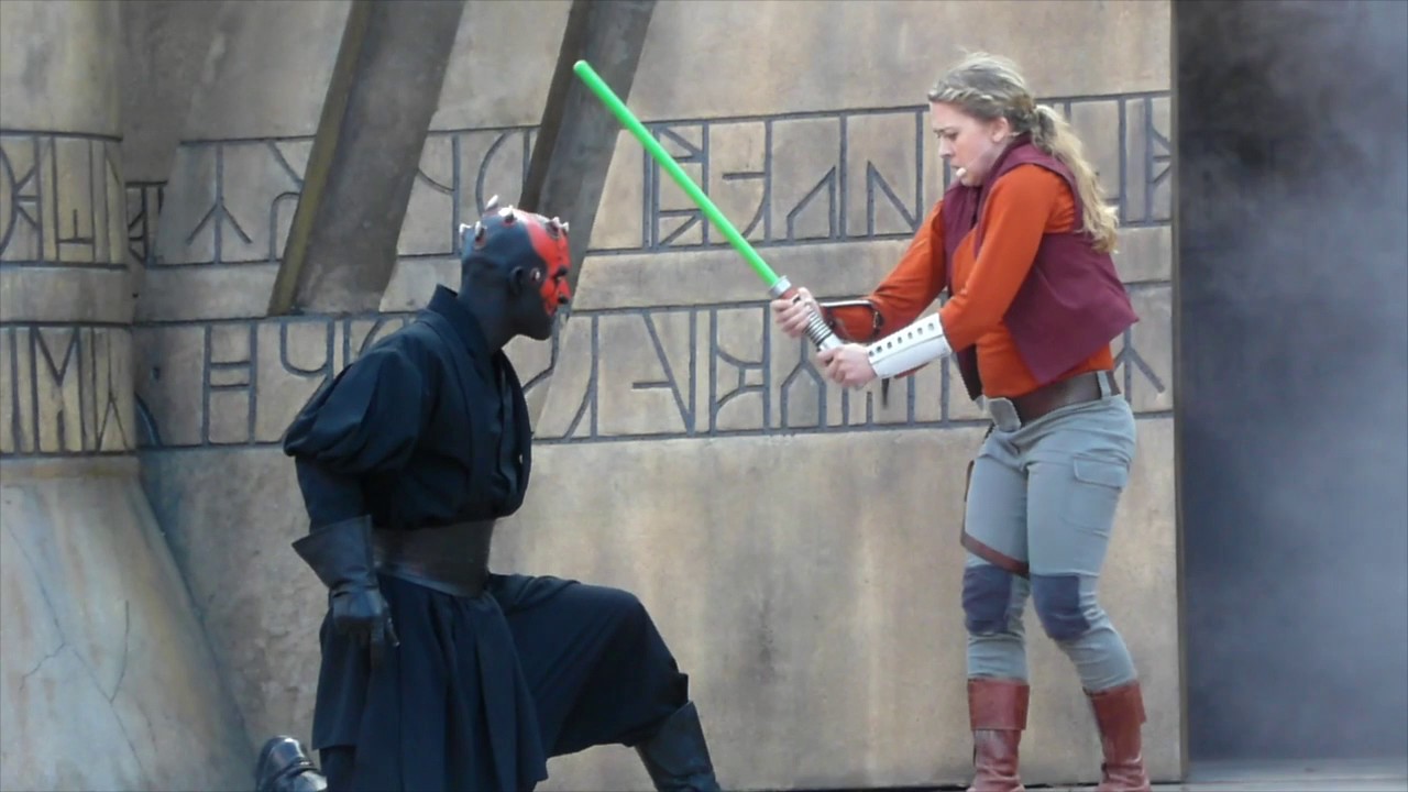 Darth Vader, Darth Maul & Seventh Sister Jedi battle