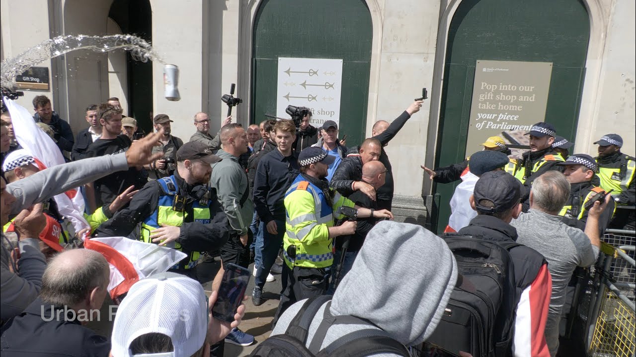 Thousands join rally in Central London against “two tier policing”