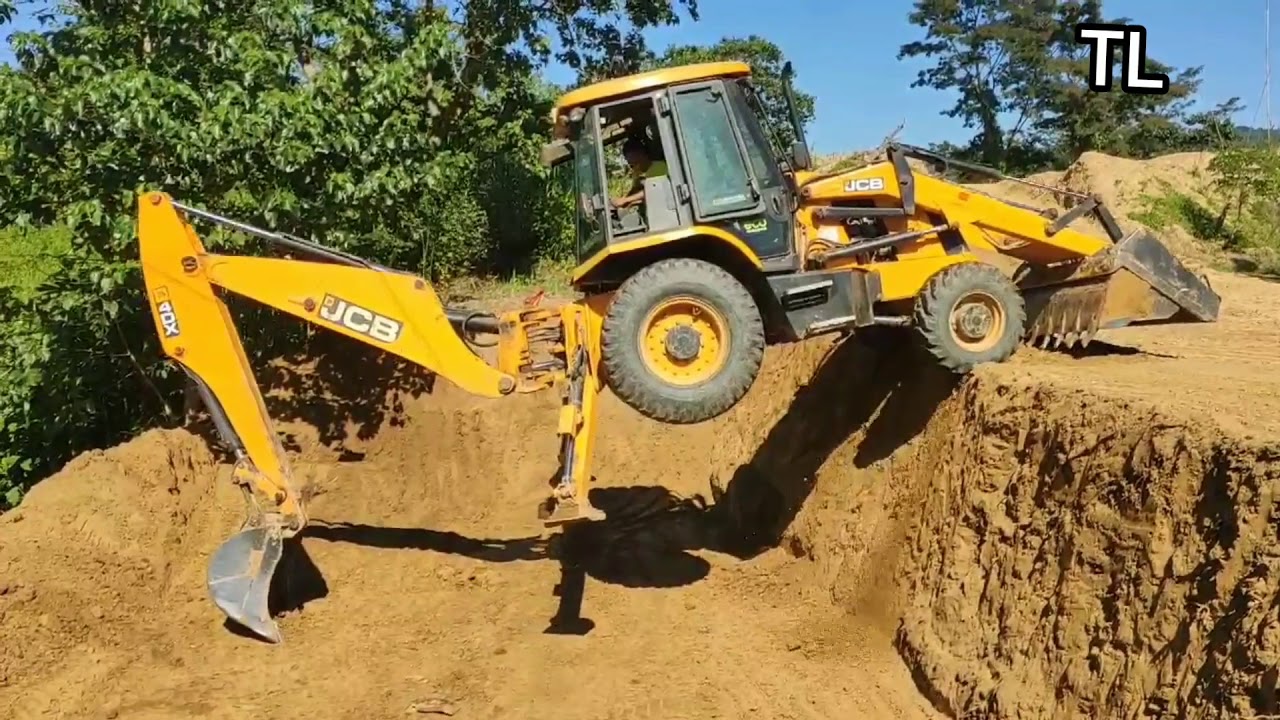 Amazing JCB driver skills |JCB फंसने के बाद कैसे निकलती है