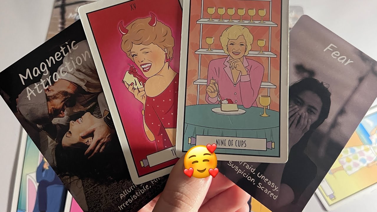 Who is in love with you & why?🩷Hindi tarot card reading | Love tarot card reader |Timeless