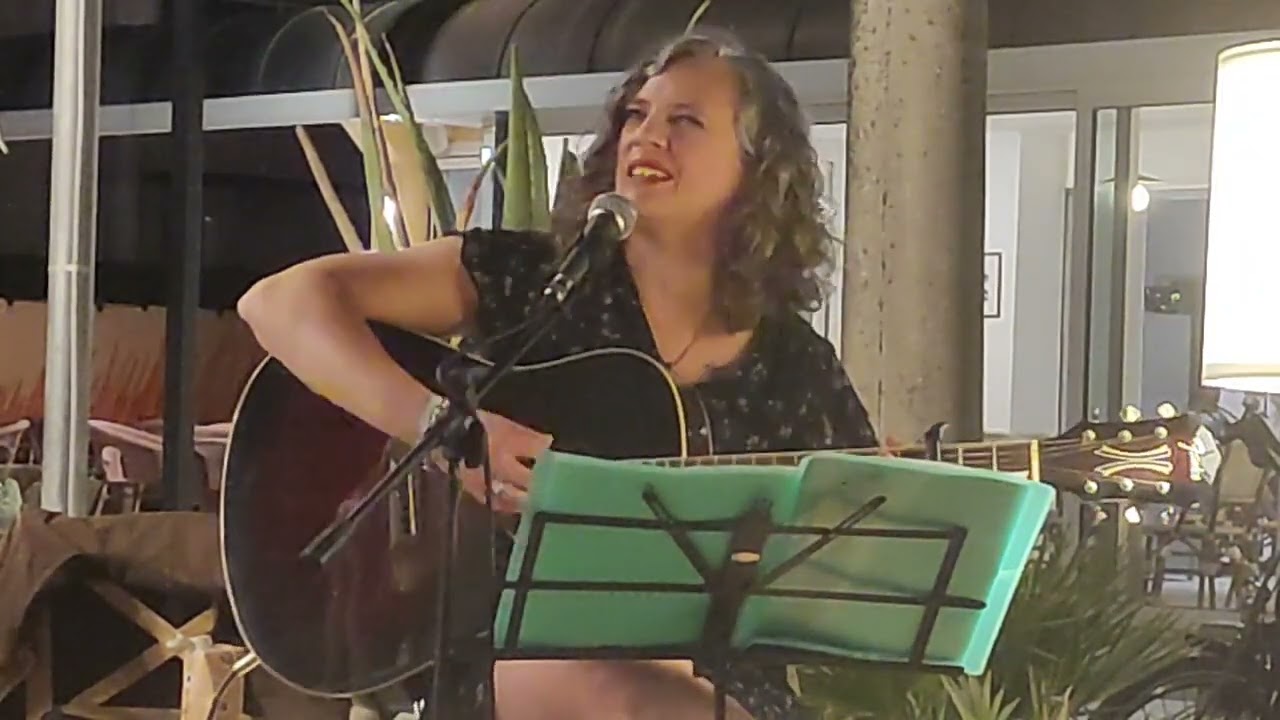 Giorgia Zangrossi - Bologna (F. Guccini)